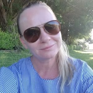 Meet your Posher, Christina